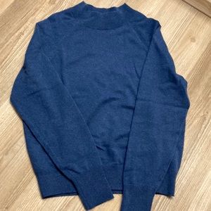 Everlane blue cashmere mock neck sweater size Small. EUC